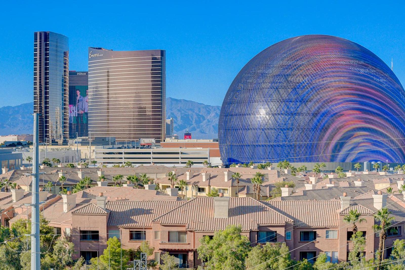 Modern Oasis Steps Away From The Las Vegas Strip Bagian luar foto